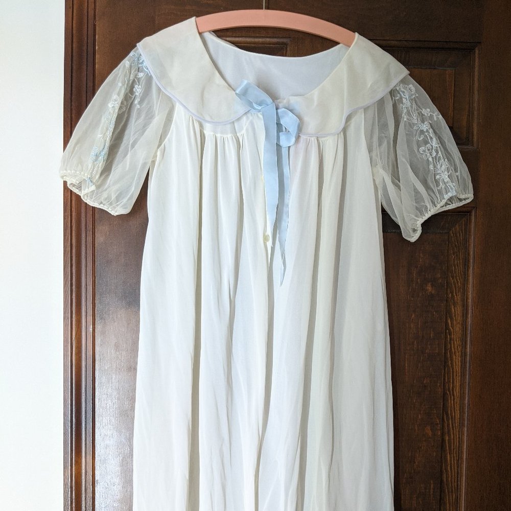 Vintage Ivory Babydoll Robe